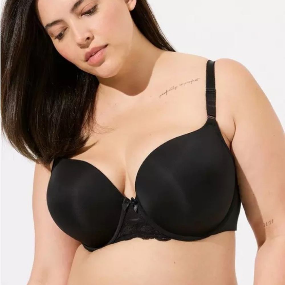 Torrid curve Black 360° Back Smoothing™ Push-Up T-Shirt Bra